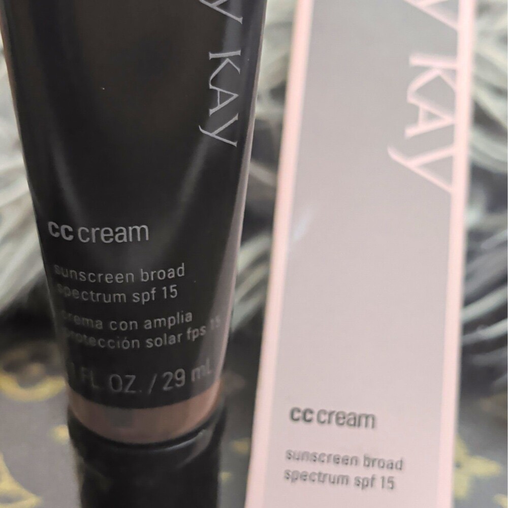 Mary Kay CC Cream SPF 15 Very Deep Oil-Free Fragrance-Free 1 fl oz/29 mL